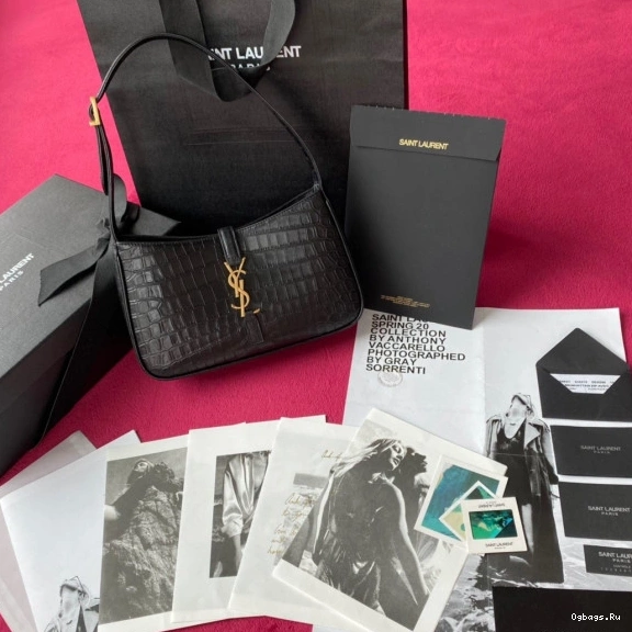 YSL À 5 LE 7 HOBO BAG 0824